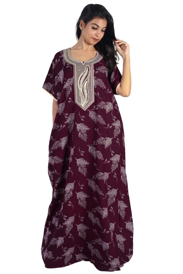 Saft Alpine Embroidery Nighty - Image 5